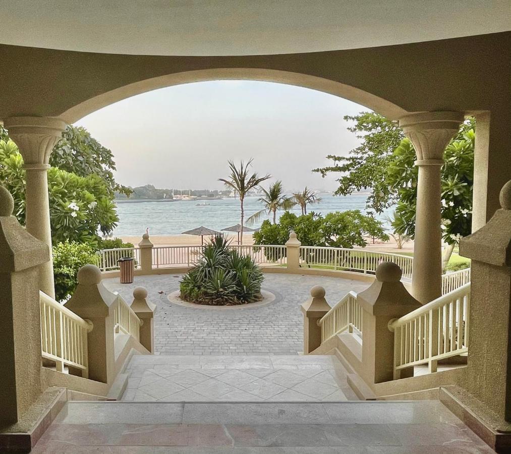 Daire Luxury - Beachfront - Spacious Shoreline Residences - 5 Star Private Dubai