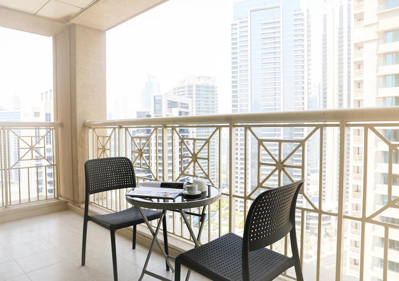 Apartment Nasma Luxury - Fancy With Balcony Near Burj Khalifa