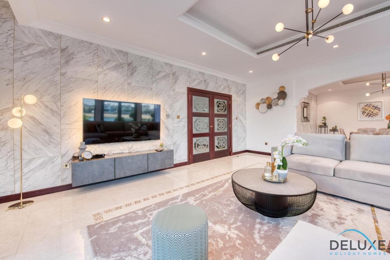 Villa Luxe 5br With Assistant's And Private Pool On Palm Jumeirah By Deluxe Homes *