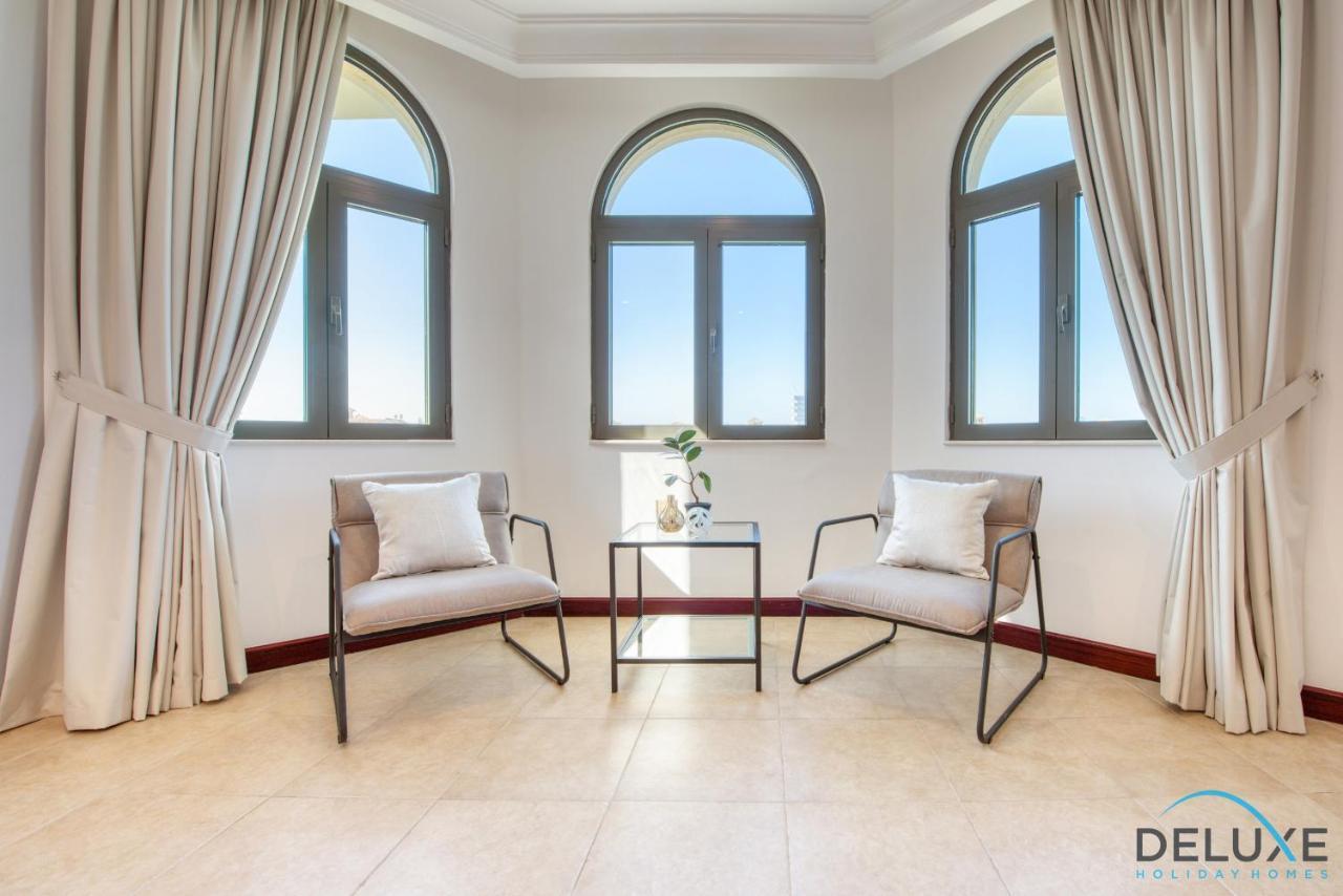 Luxe 5br With Assistant's And Private Pool On Palm Jumeirah By Deluxe Homes Villa *