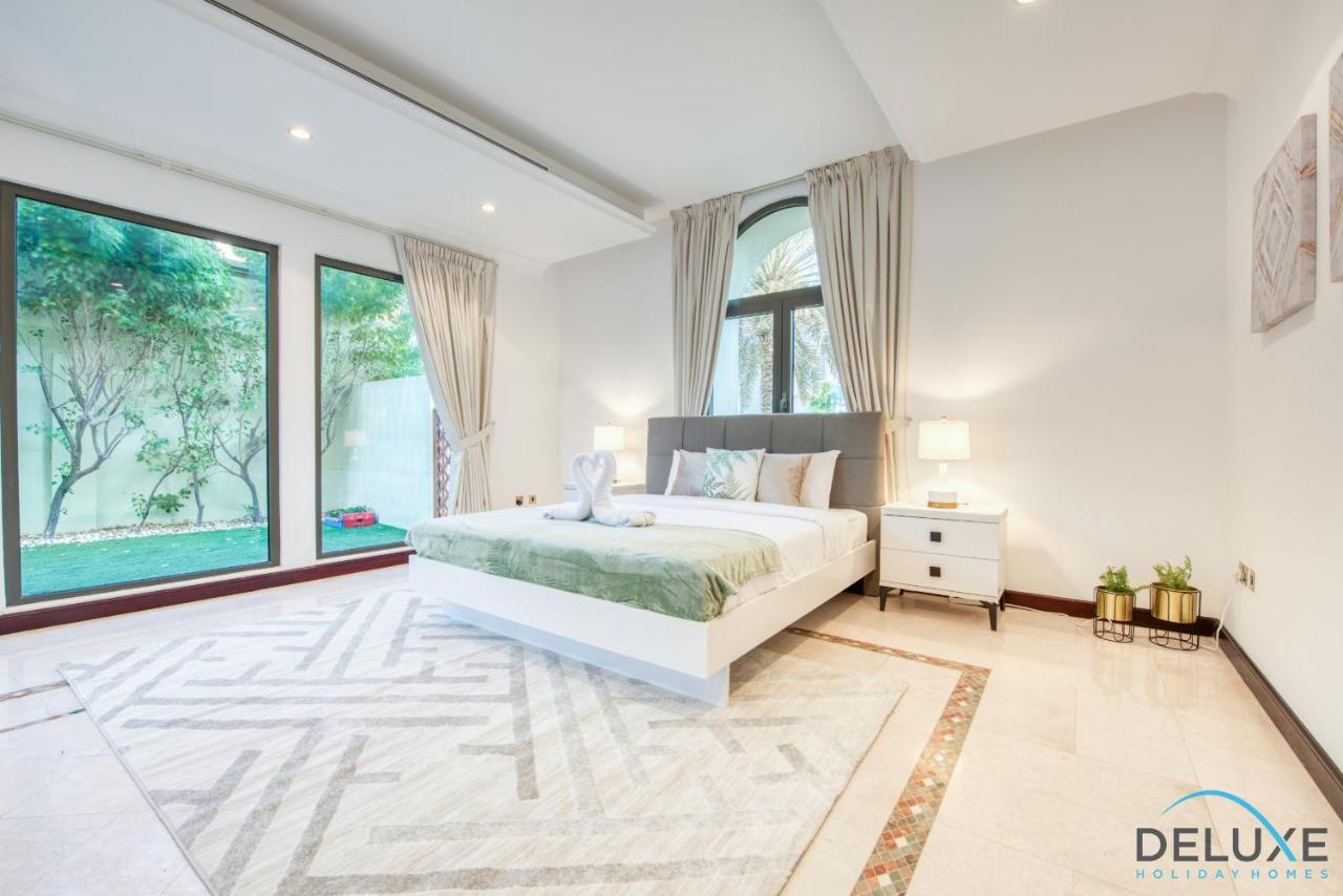 Luxe 5br With Assistant's And Private Pool On Palm Jumeirah By Deluxe Homes * Dubai