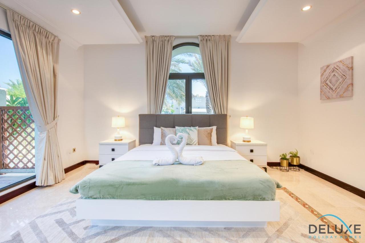Villa Luxe 5br With Assistant's And Private Pool On Palm Jumeirah By Deluxe Homes *