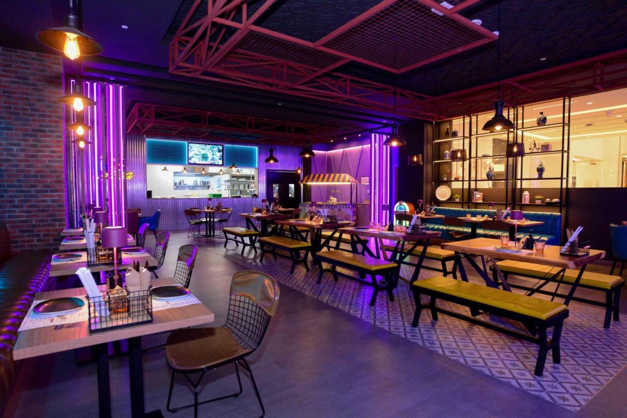 Edge Creekside Hotel