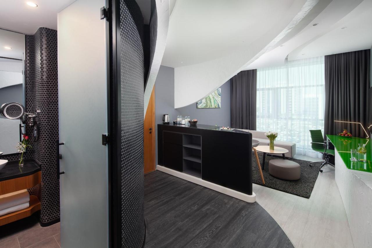 Hotel Al Khoory Sky Garden 4*