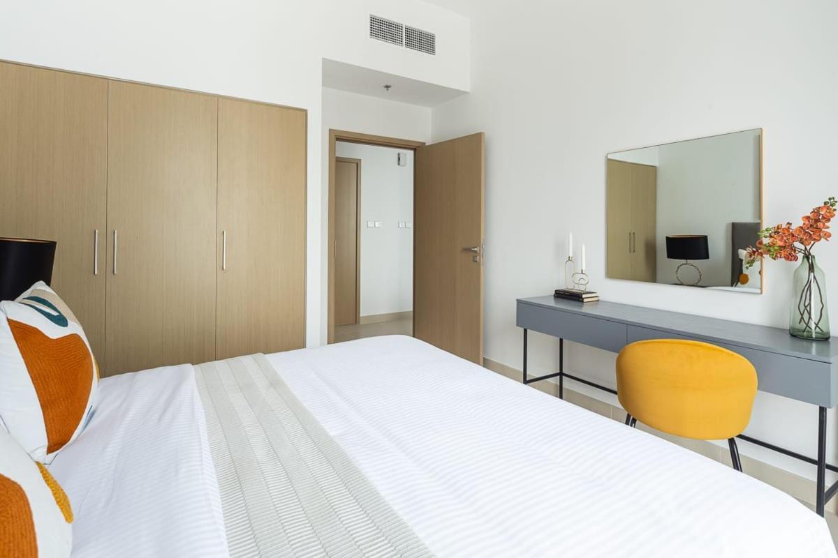 Apartment Frank Porter - Creek Horizon T2 Dubai