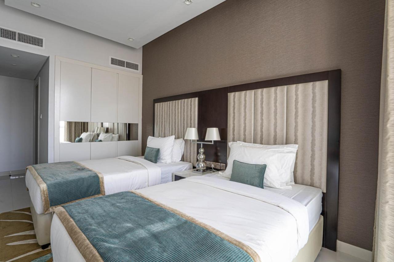 Higuests - Elegant And Spacious Apartment In Upper Crest Daire Dubai