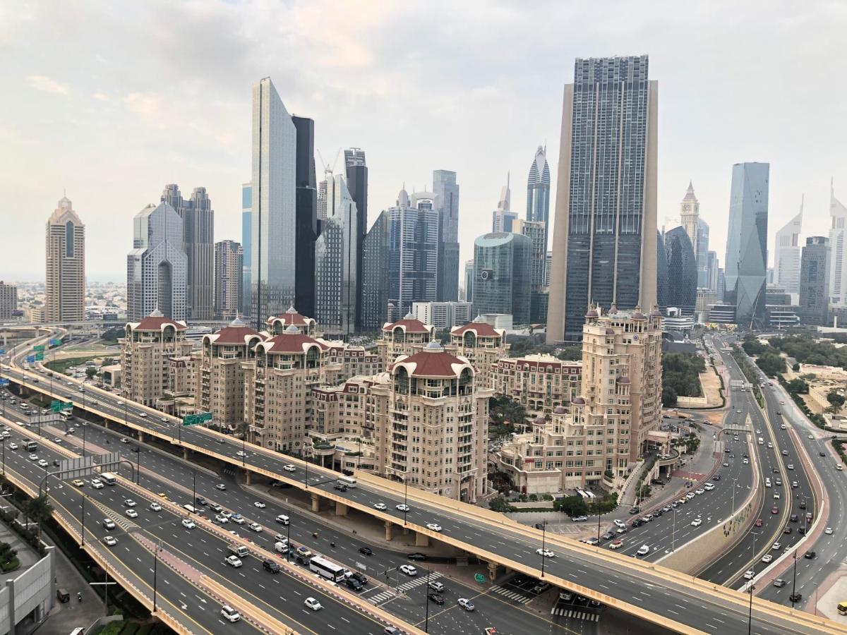 Dream - Fashion Avenue Residences Formerly Address Mall * Dubai