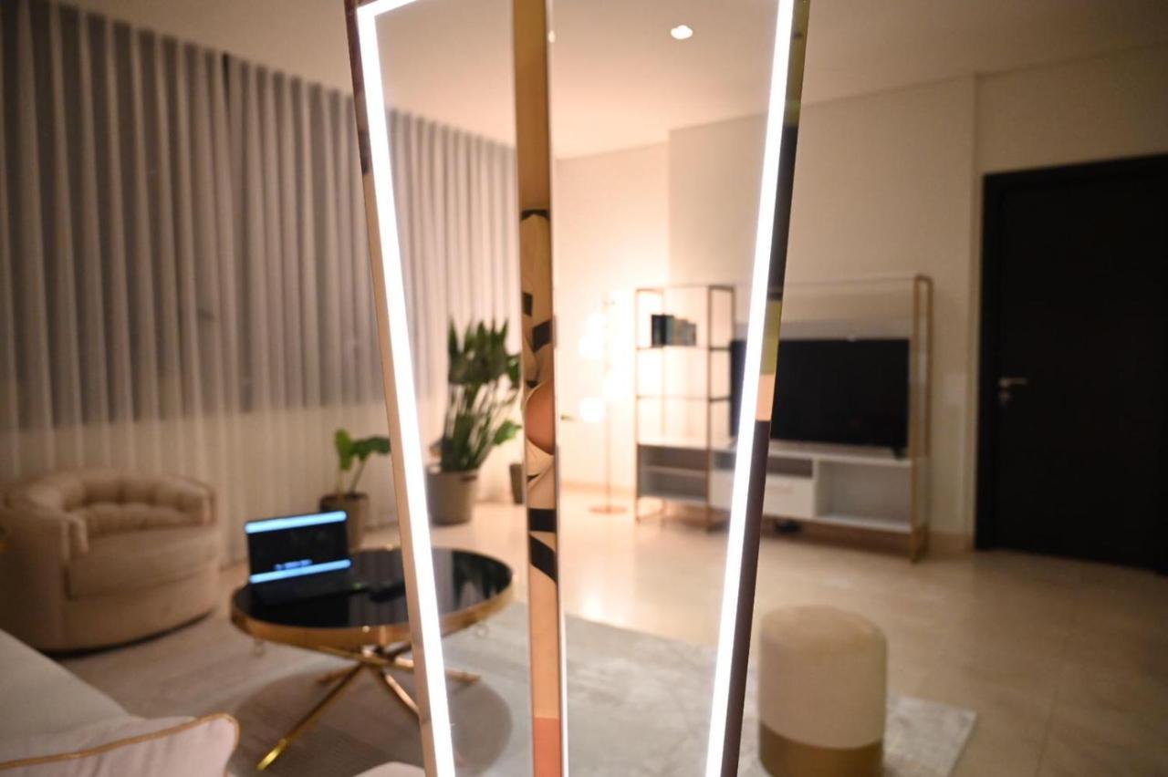Apartment Brand New Furniture. Close To The World Trade Center. Dubai