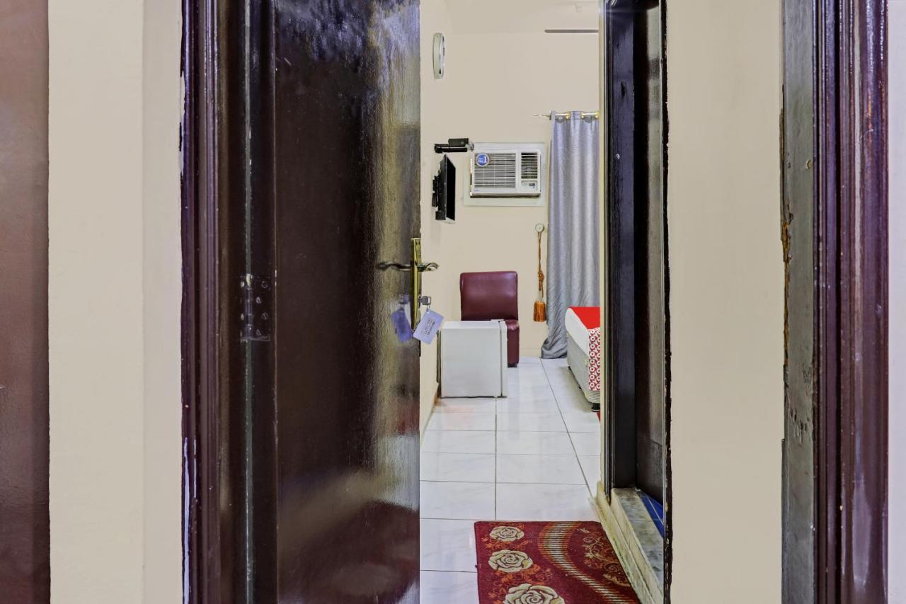 Hotel Oyo 794 Great Country 2*