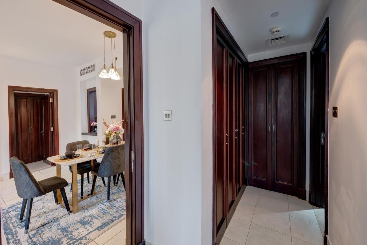 Durrani Homes - Supreme 2br With Burj Khalifa Panorama Besides Mall Daire Dubai