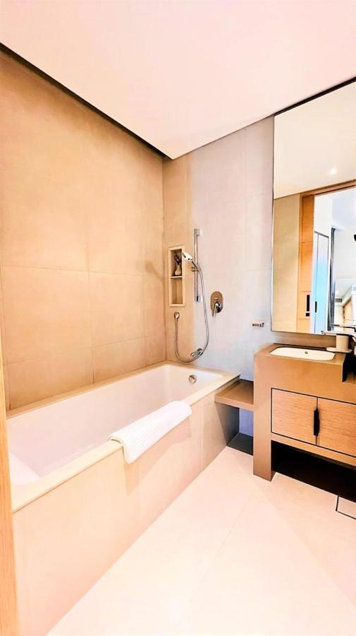 The Address Jumeirah Beach 1 Bed Luxury Daire