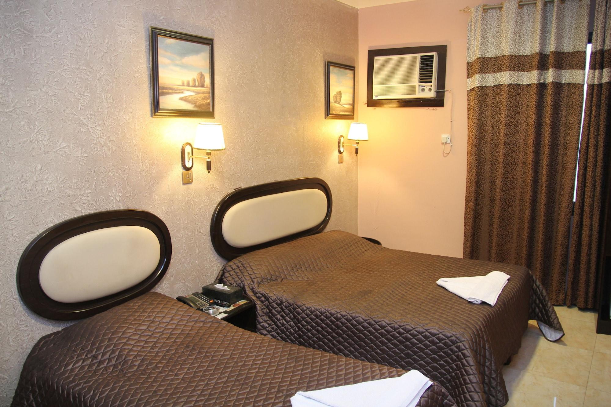 Hotel Grand Sina