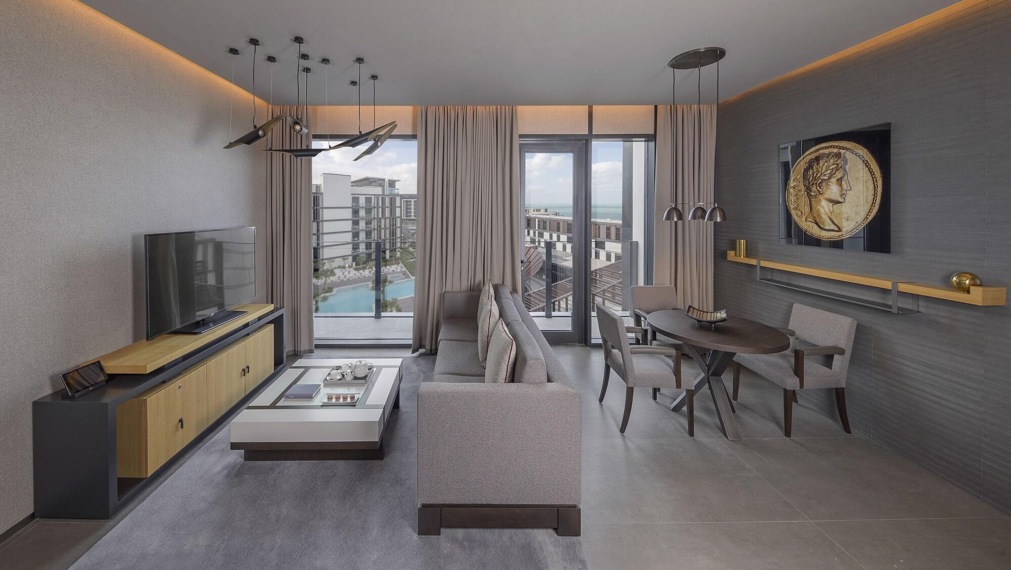The Residences At Caesars Palace Bluewaters *