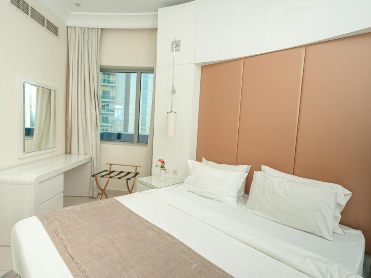 Luxurious - Damac Mall Street * Dubai