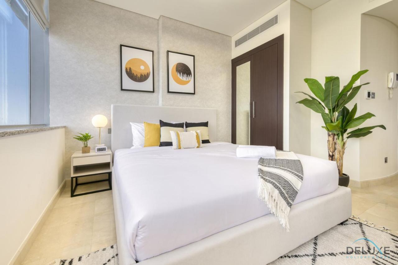 Refreshing At Sky Gardens Difc By Deluxe Homes Dubai