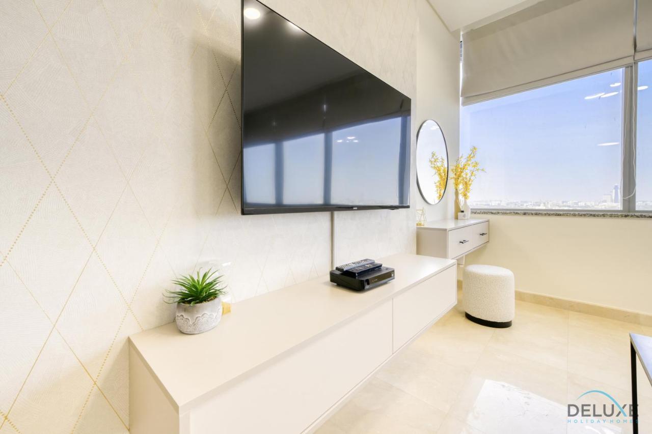 Refreshing At Sky Gardens Difc By Deluxe Homes