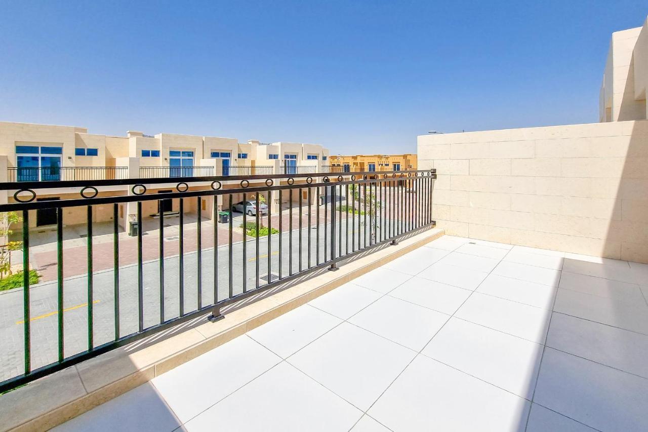 Villa Alh Vacay - Family In Damac Hills 2 *