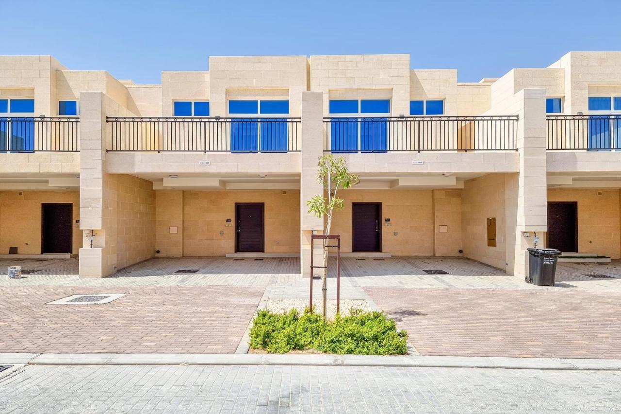 Villa Alh Vacay - Family In Damac Hills 2 *