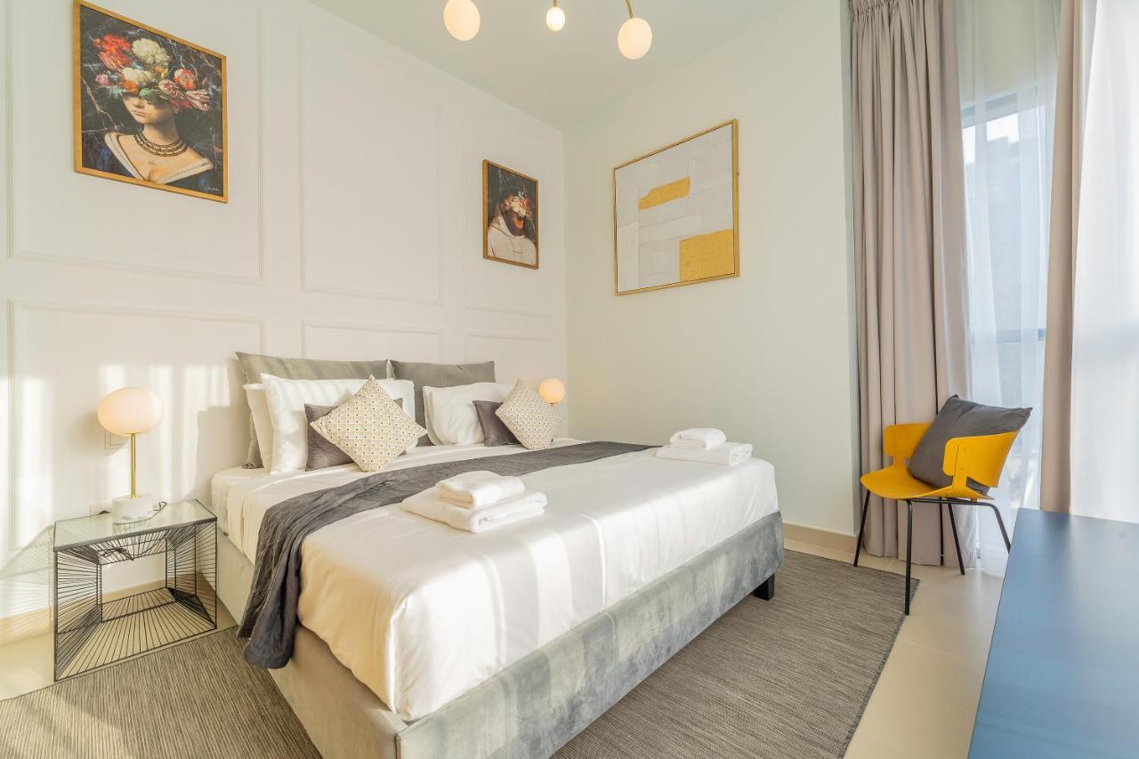 Apartment Nouveau Art Deco 3br With Burj & Canal Views *