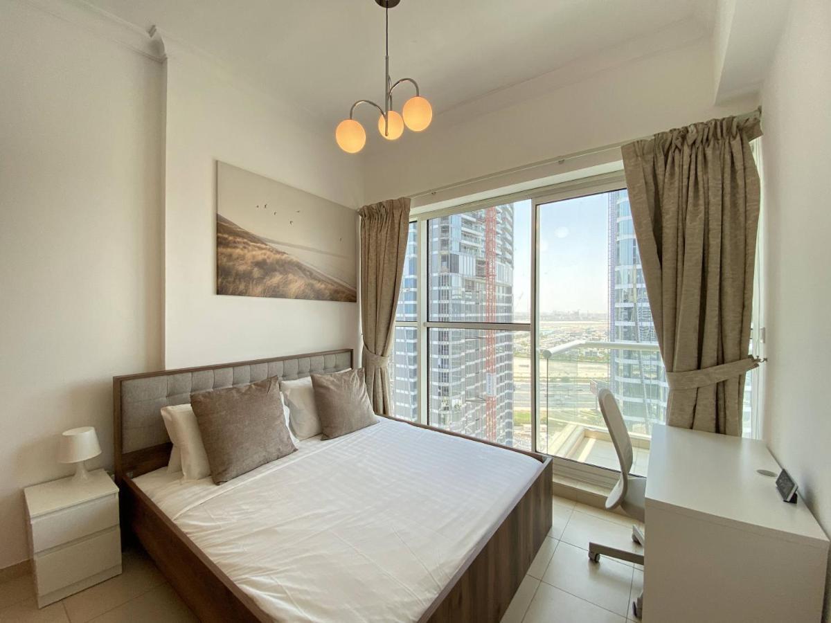 Lux Bnb I Mayfair Tower I Sky Line Views Apartment Dubai