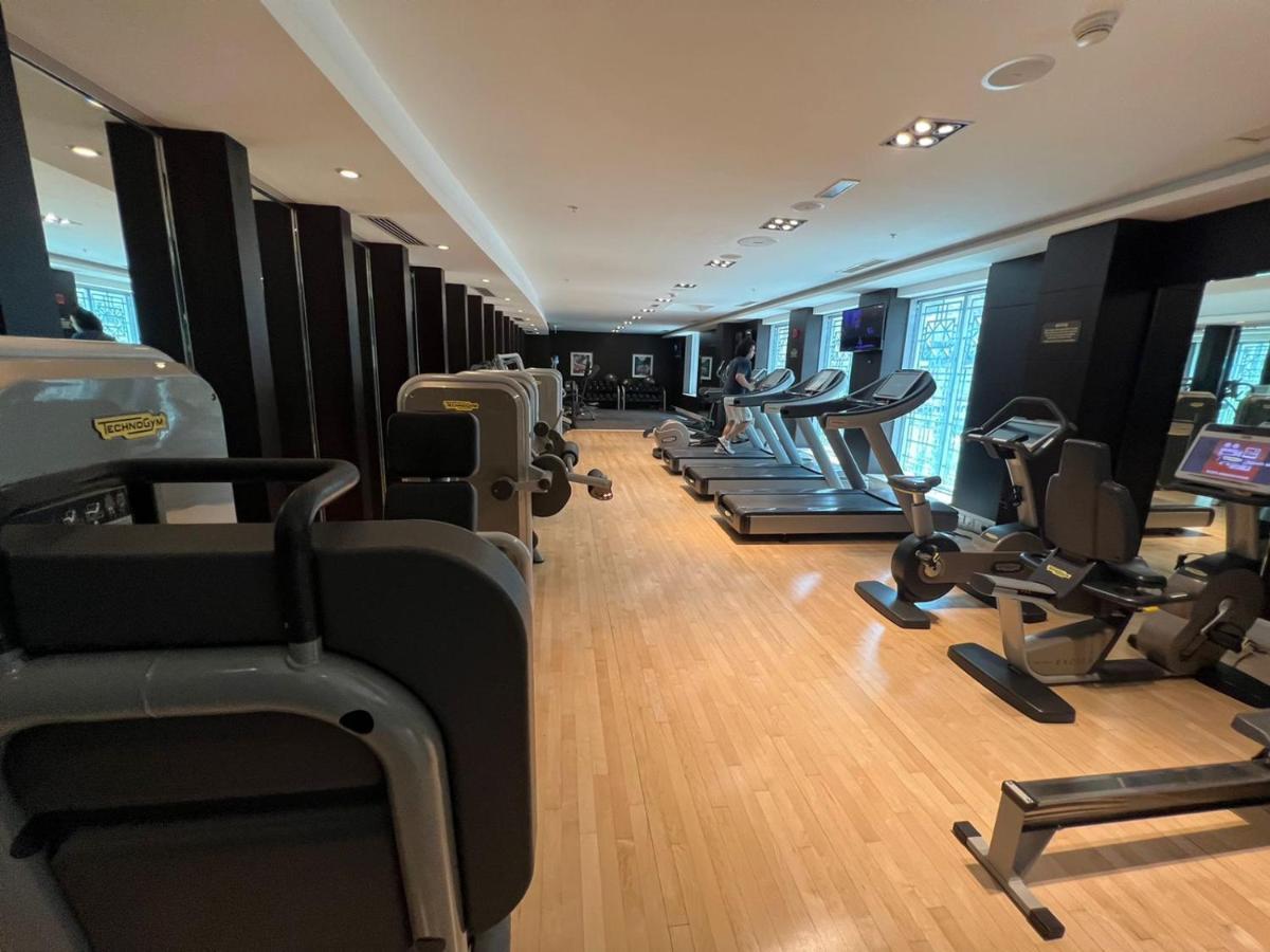 Walk To Burj Khalifa From This 2Br With Skyline Balcony View * Dubai