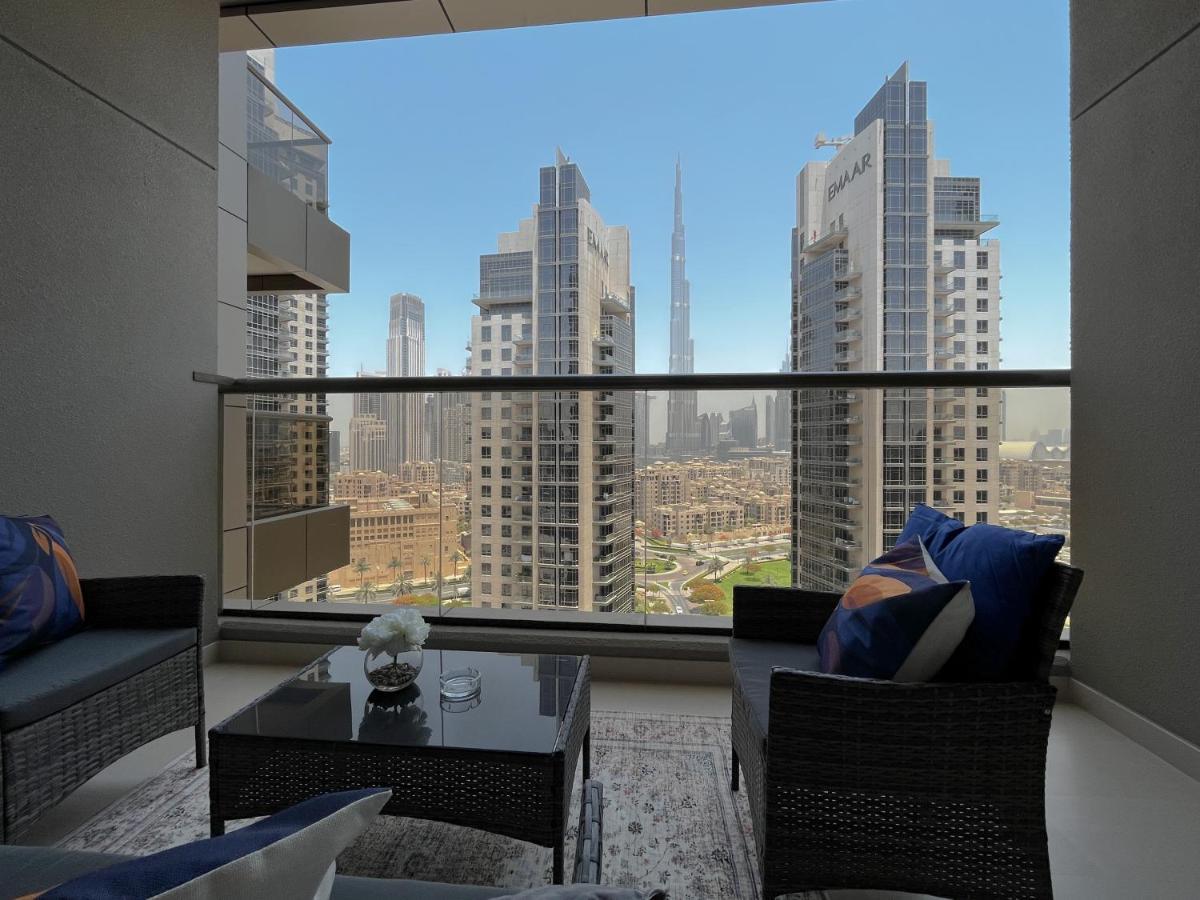 Apartment Trophy - Sky High Haven