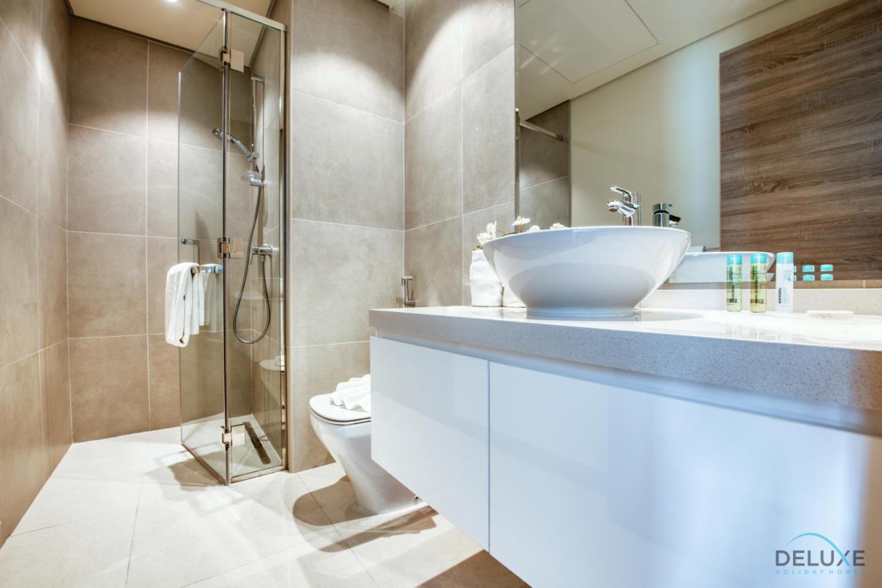 Airy In One Marina By Deluxe Homes Apartment