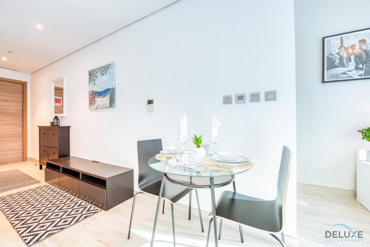 Apartment Airy In One Marina By Deluxe Homes