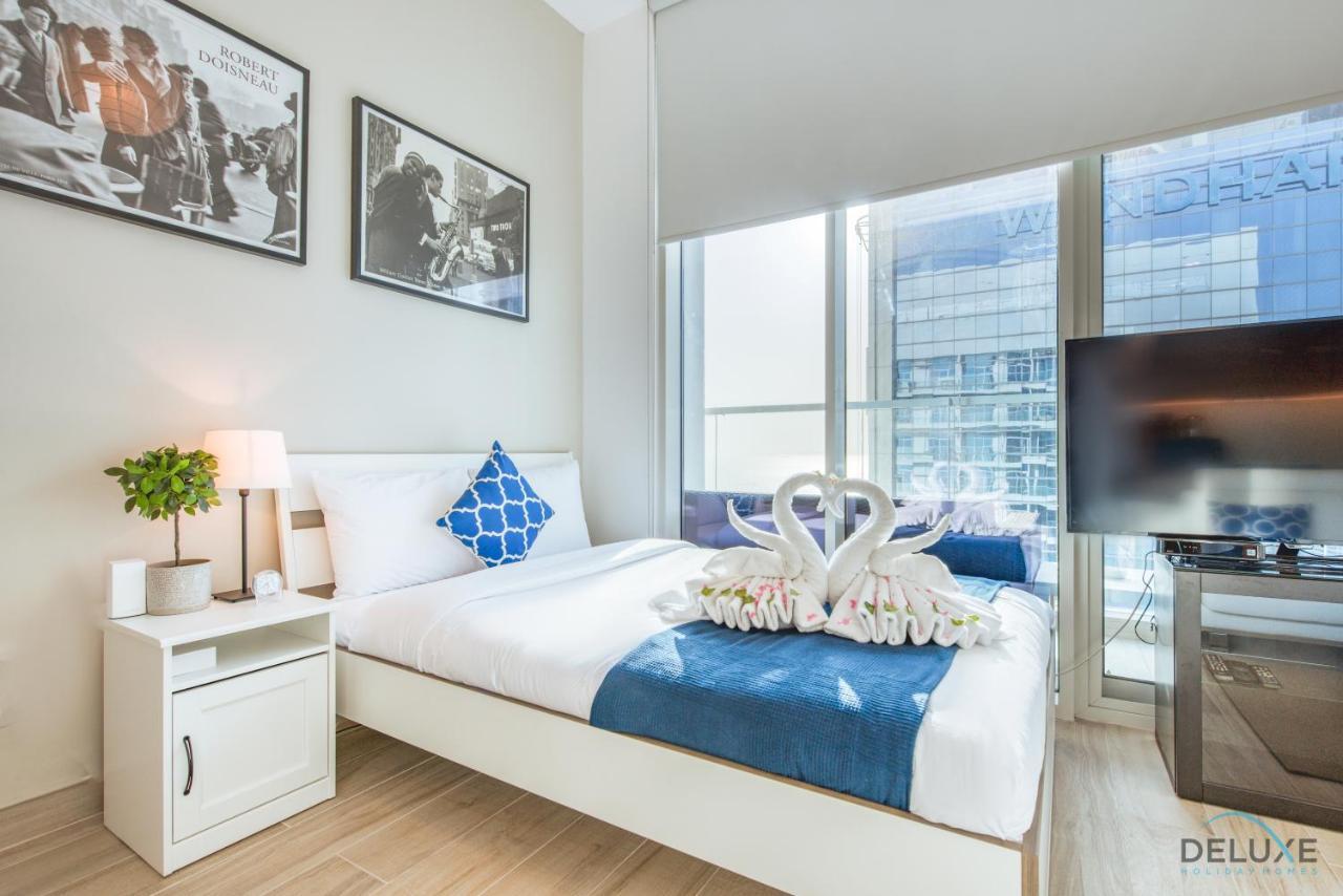 Airy In One Marina By Deluxe Homes Apartment