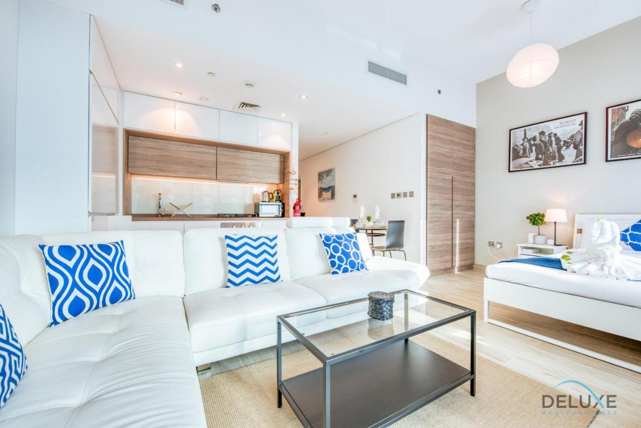 Apartment Airy In One Marina By Deluxe Homes
