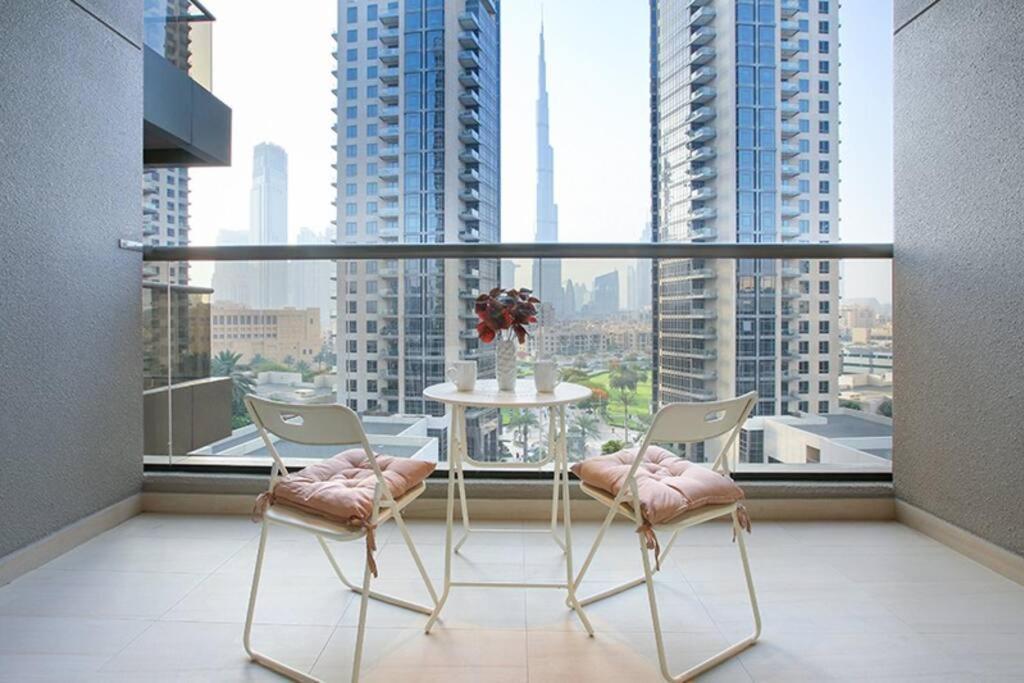 Amazing Studio In Downtown With Burj Khalifa View Dubai