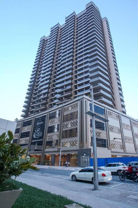 Amazing Studio In Downtown With Burj Khalifa View Dubai