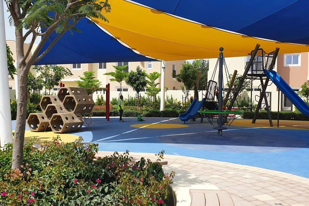 Elite Inn: Amaranta75 *