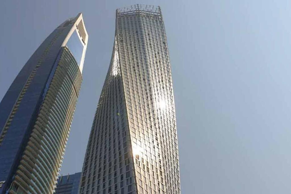 Cayan Old * Dubai