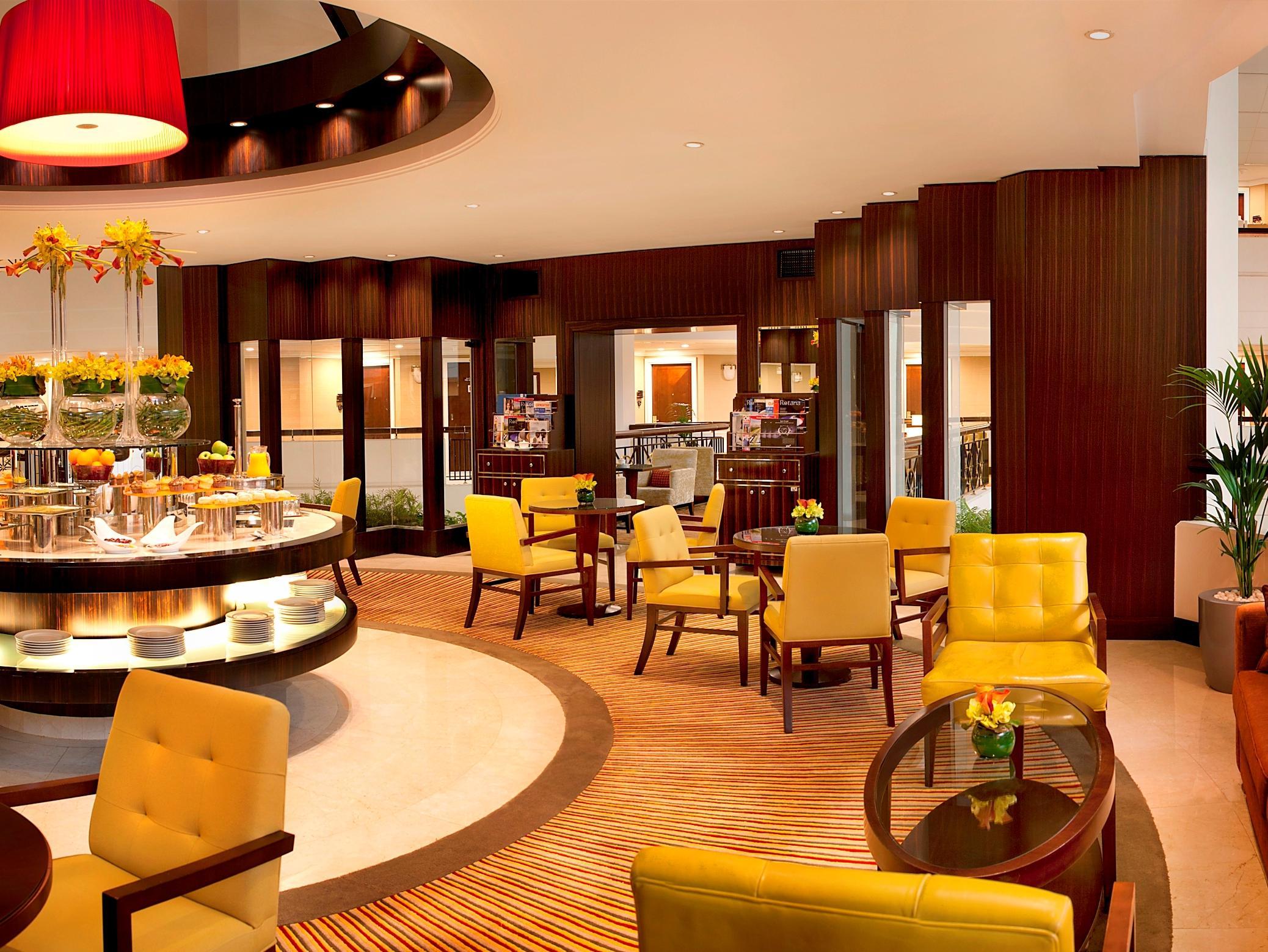 Mövenpick Grand Al Bustan 5*