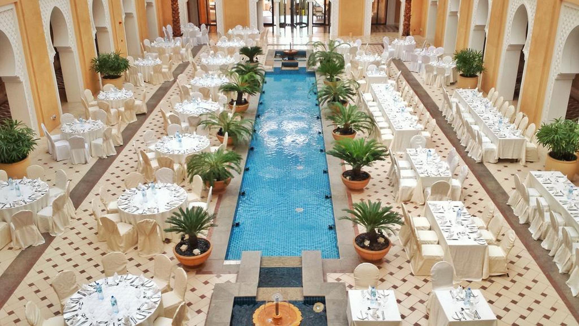 Hotel Arjaan By Rotana - Media