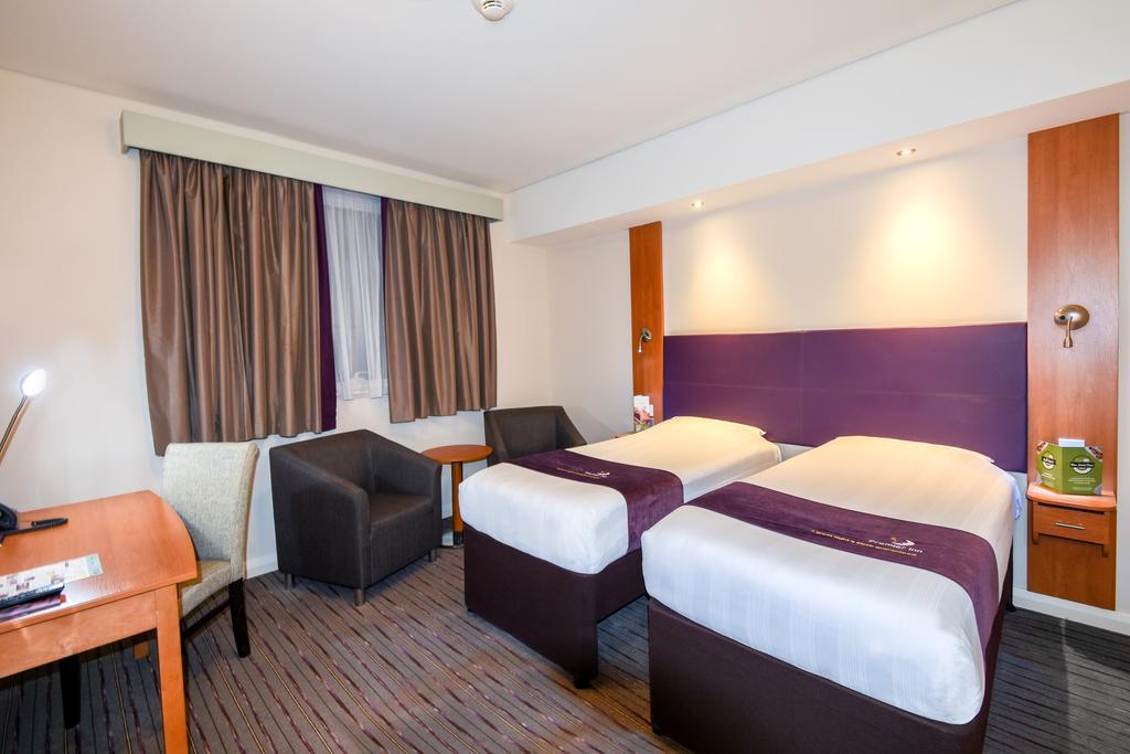 Hotel Premier Investments Park