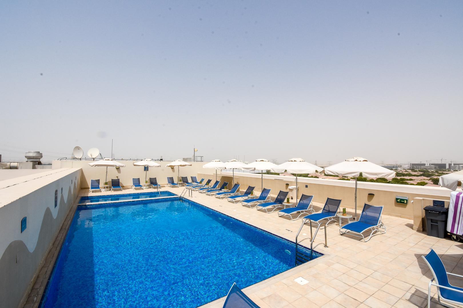 Premier Investments Park 3*