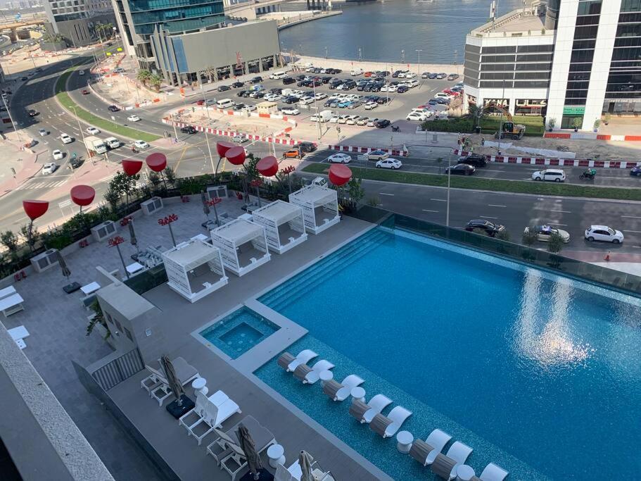 Mag 318 Downtown Luxury Studio Apartment Dubai