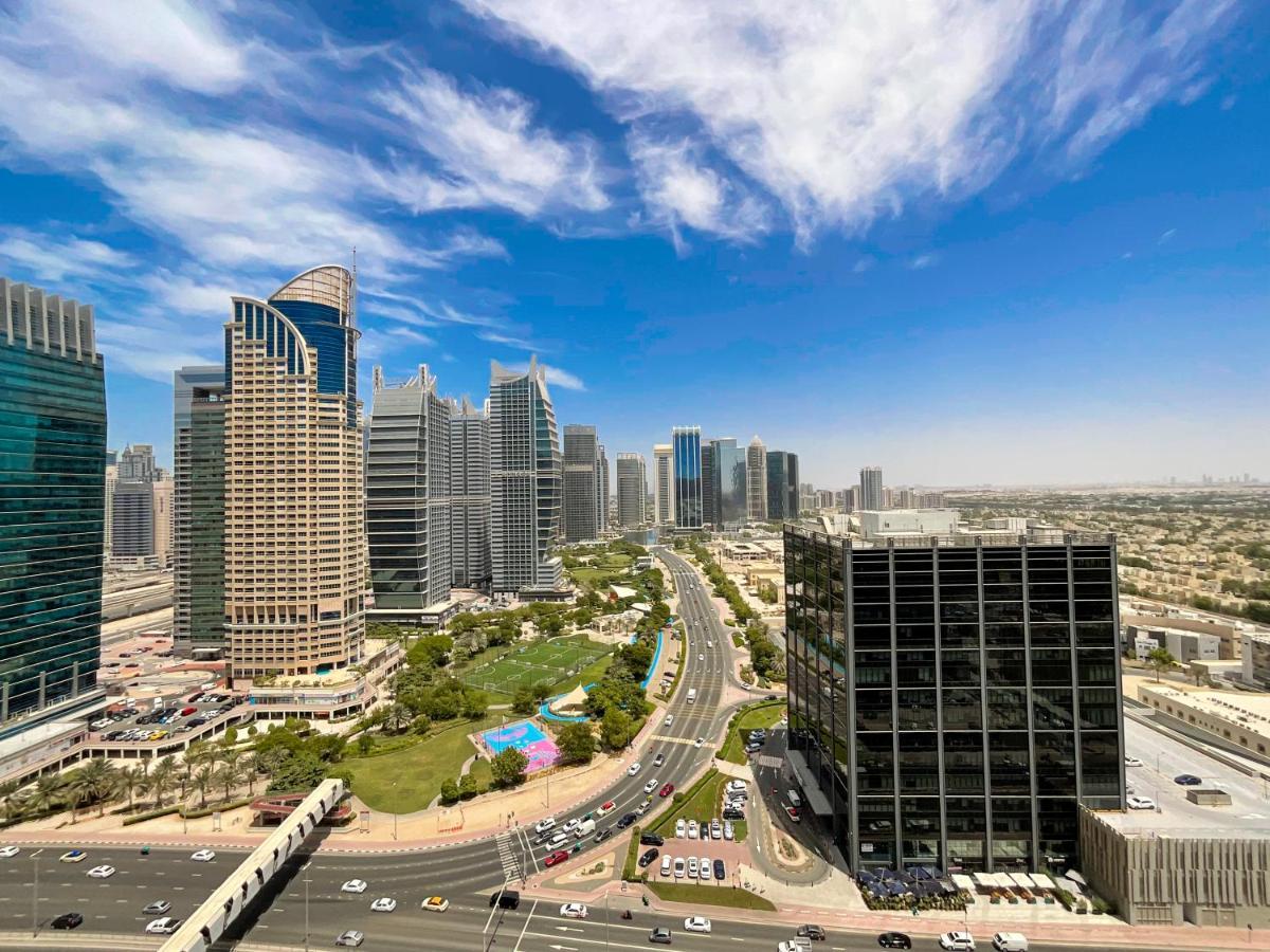 Higuests - Modern With Incredible Skyline View Daire