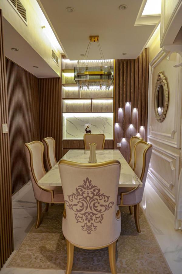 The Burj Khalifa View - Luxury In Downtown Dubai