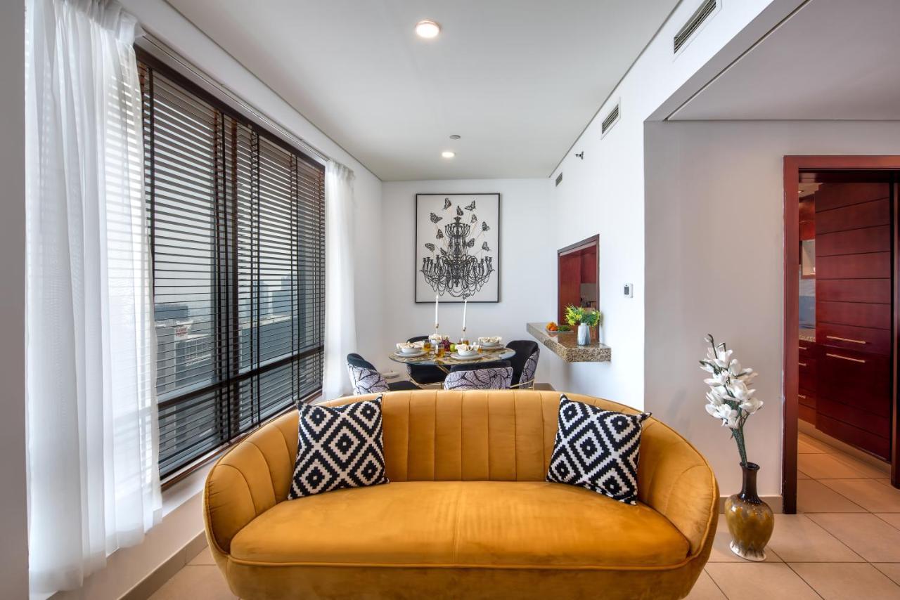 Durrani Homes - Iconic Burj Views Living Holiday home