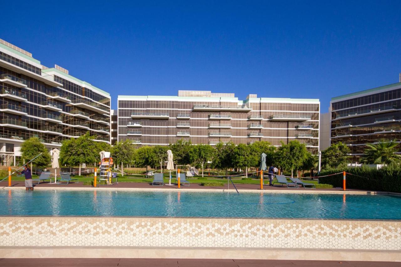 Bespoke Homes - Palm Jumeirah- 2 Bedroom Sea View With Pool & Access, The 8 * Dubai