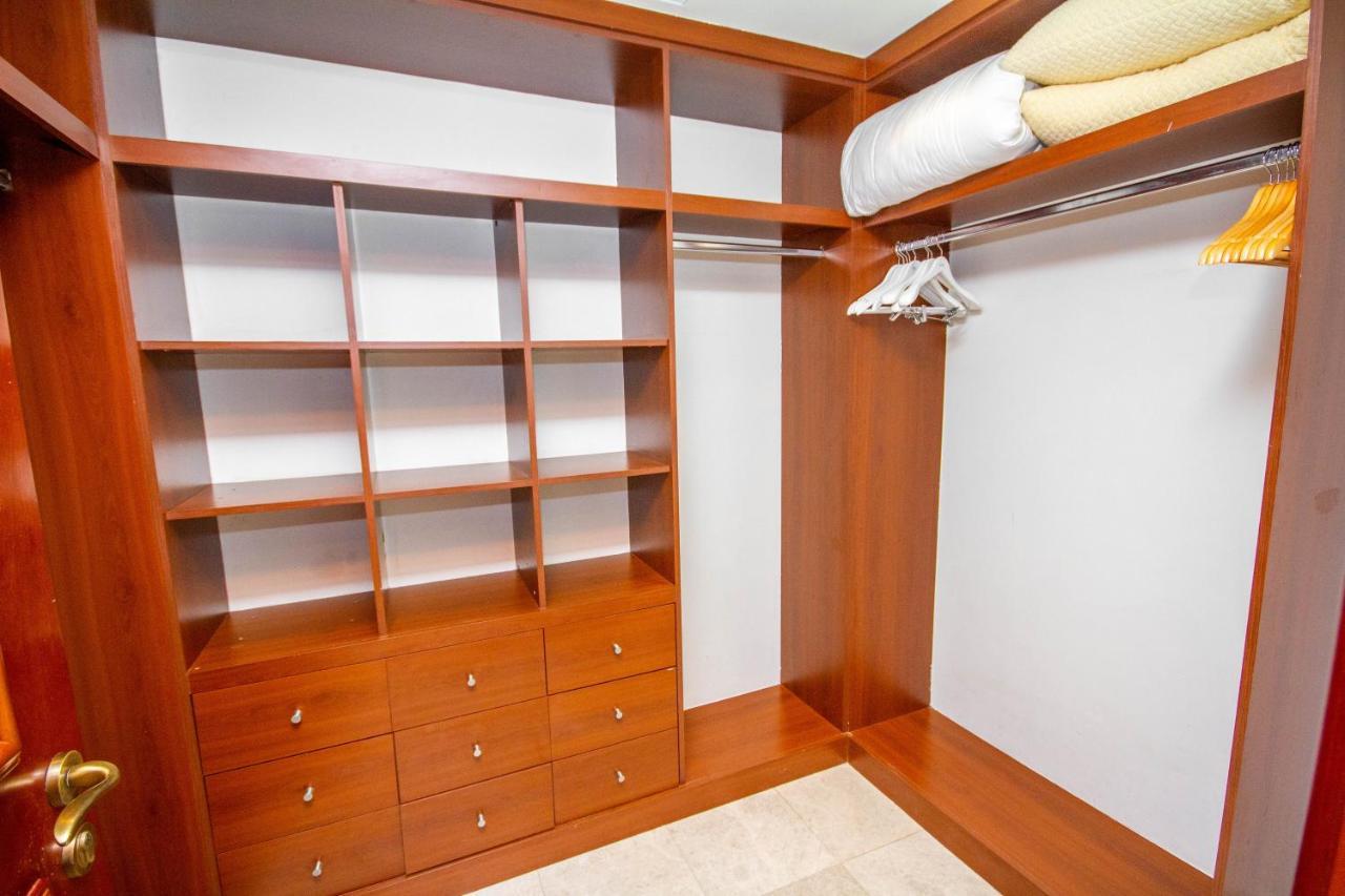 Bespoke Homes - Palm Jumeirah- 2 Bedroom & Pool Access, South Dubai