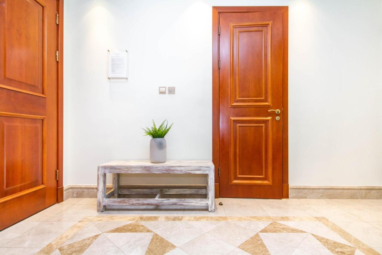 Apartment Bespoke Homes - Palm Jumeirah- 2 Bedroom & Pool Access, South