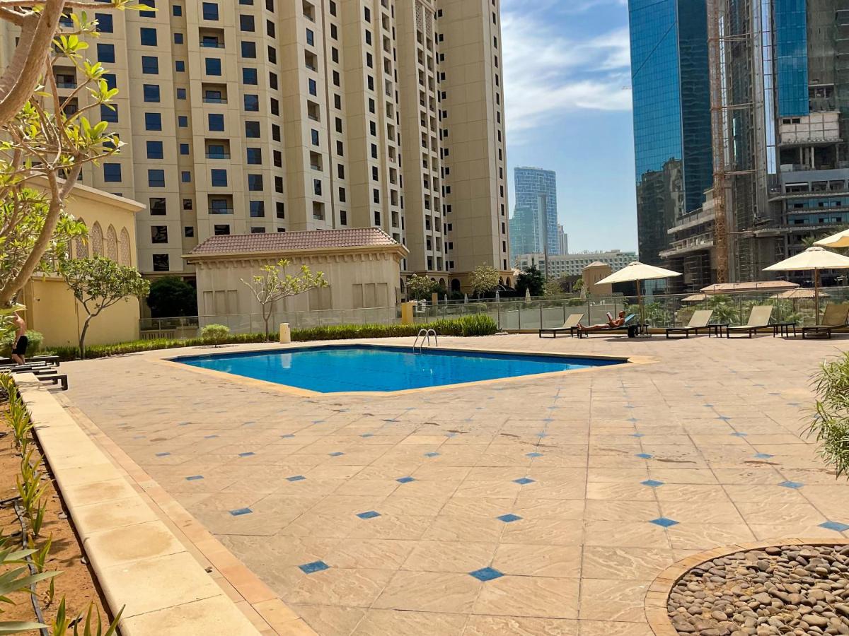 Apartment Higuests - Charming Studio With Balcony, Minutes To The