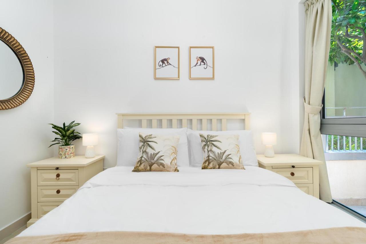 Ultimate / 4 Beds / Full Opera View / Mall & Burj Khalifa - 5 Min Walk * Dubai