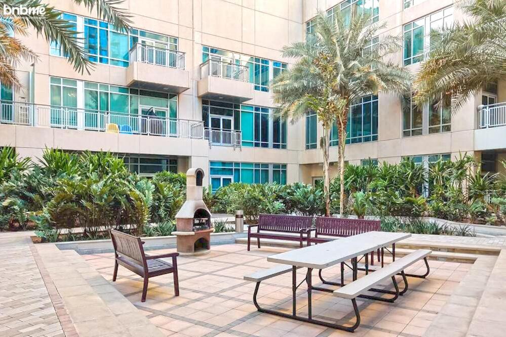 Bnbmehomes - The Lofts - Emaar Dubai