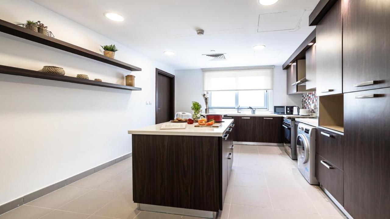 Apartment Hashtag - Luxury 2bdr On The Palm Azure Residences Dubai