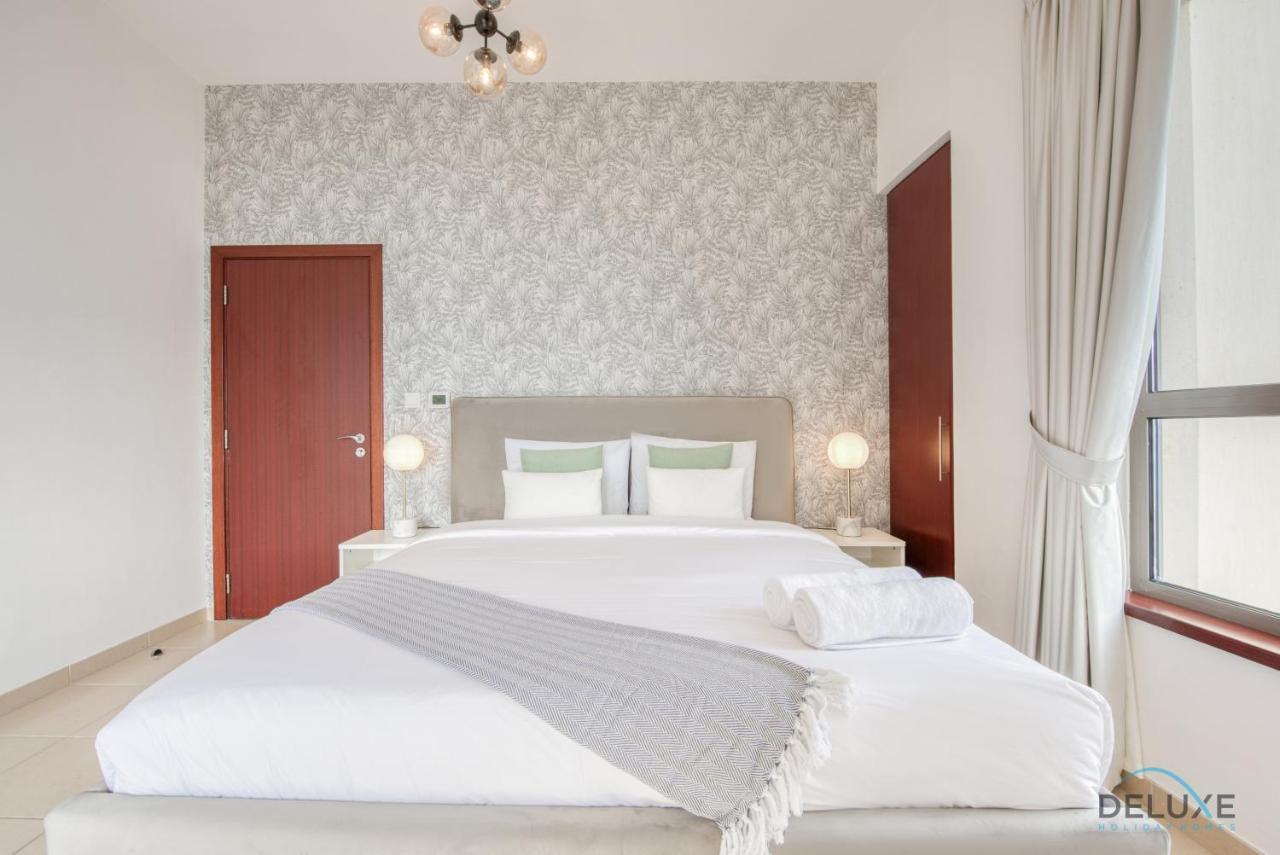 Vogue 2br At Shams 2 Jbr By Deluxe Homes
